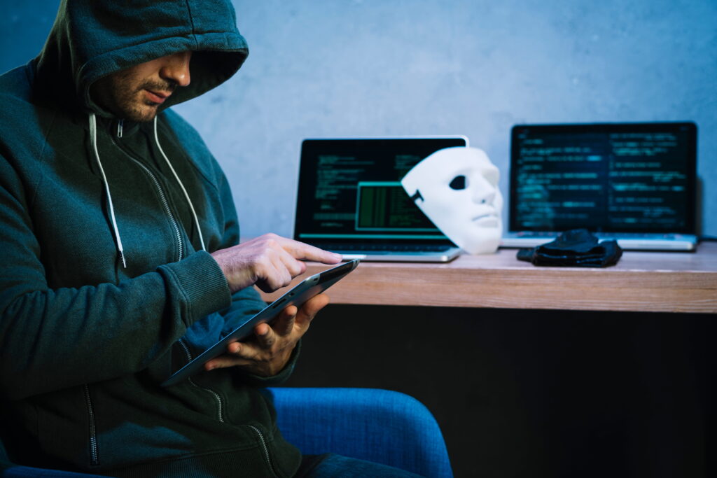 How to Catch a Scammer: Spot Them, Document Them, Report Them